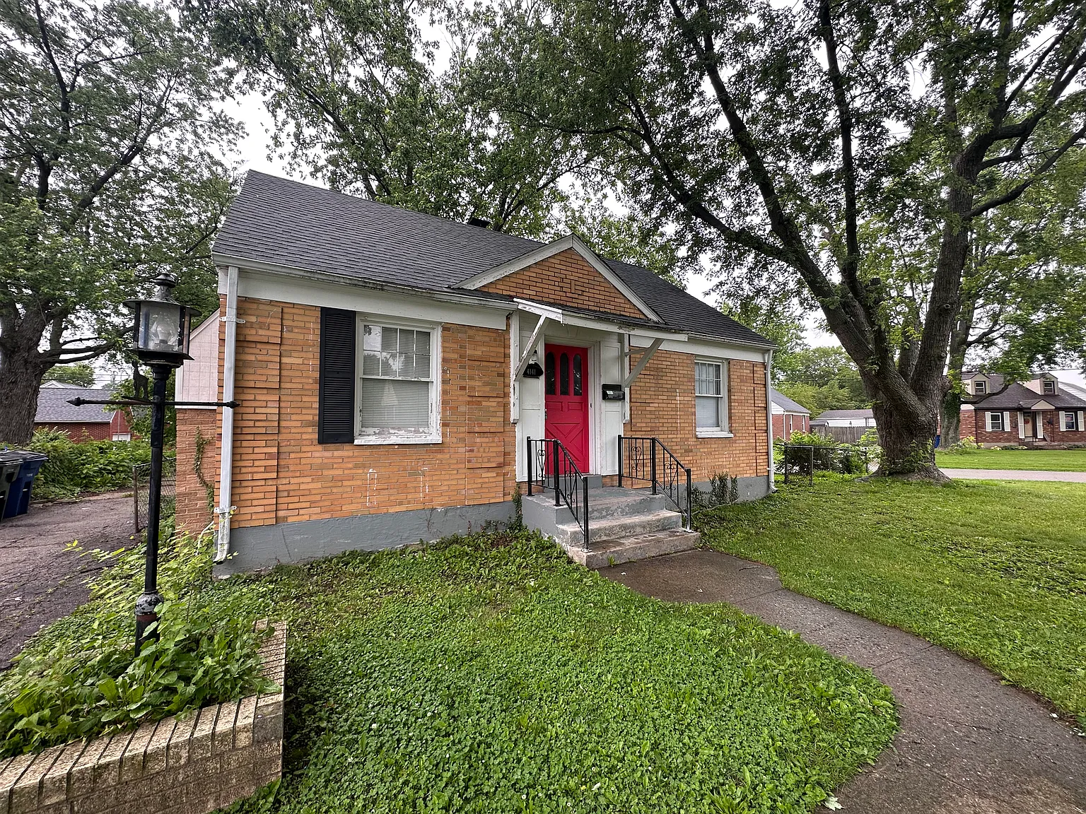 2 bed, 954 sqft, $1,300 — Photo 1