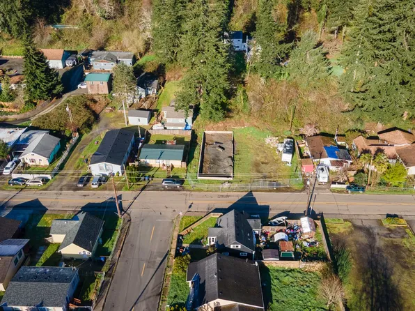 1103 NW A St, Toledo, OR 97391