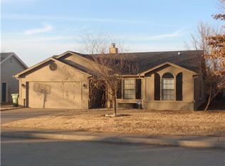 3809 W Locust St, Rogers, AR 72756