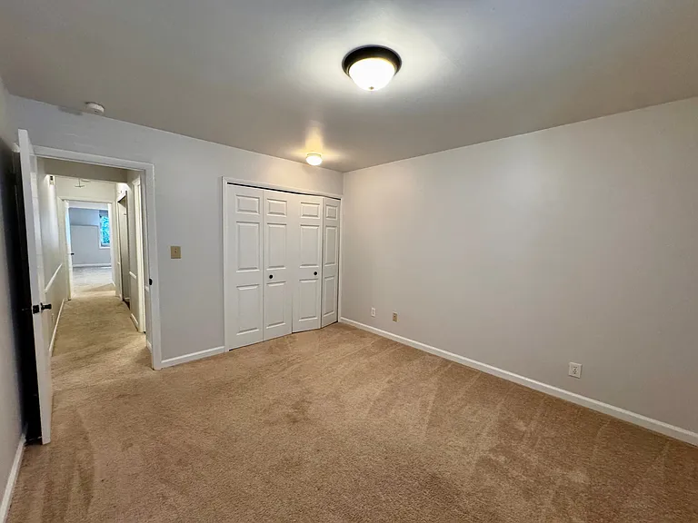 208 Lamplighter Cir — Photo 21