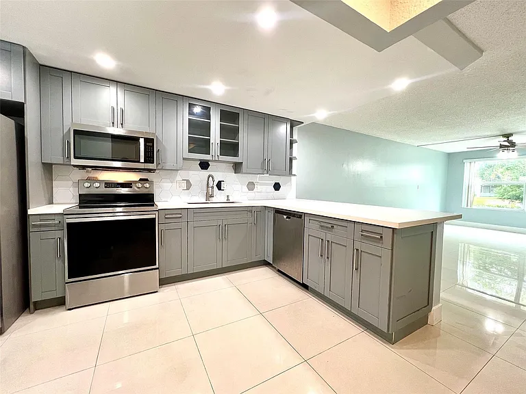 7450 NW 17th St #110 — Photo 3