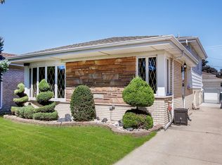 8320 W Maple Ave, Norridge, IL