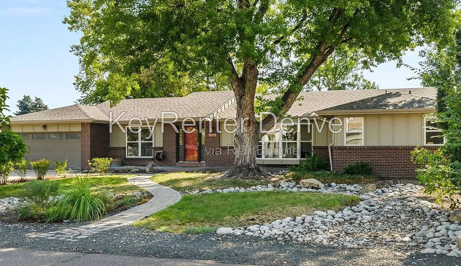 4 bed, 3.0 bath, 3221 sqft, $3,350 — Photo 4