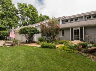 1922 Buttrick Ave SE, Ada, MI 49301