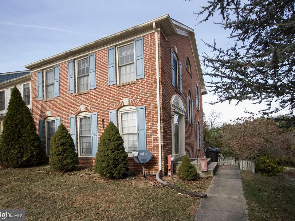 1st image of 240 Temple Dr