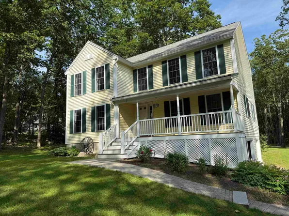 7 Prevere Road, Raymond, NH 03077