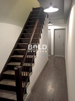 Rented by Bold New York | media 16