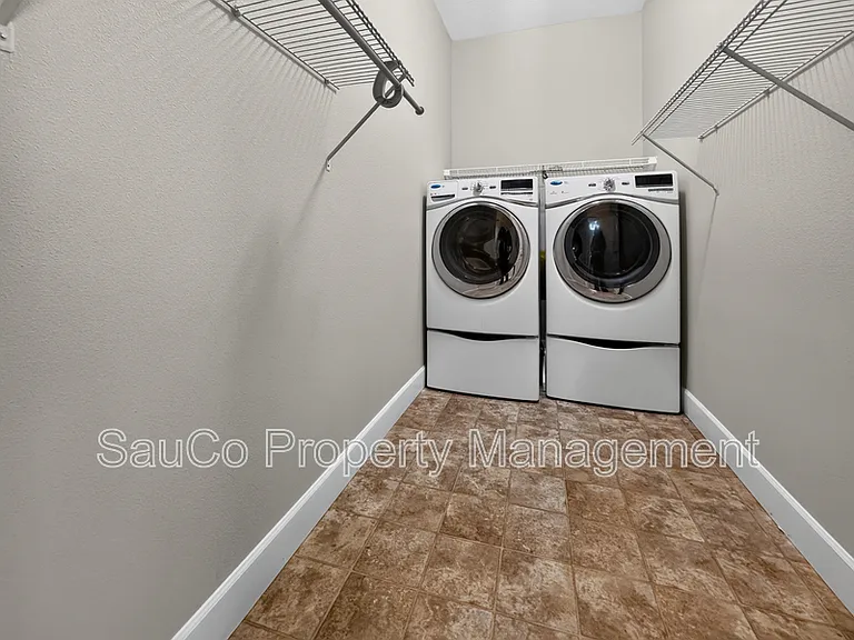 3453 SE Hare Ave — Photo 9