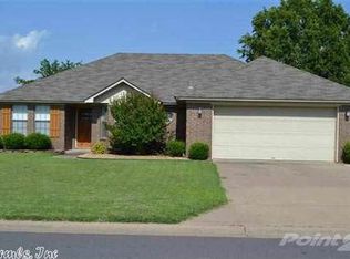 1010 Crosspoint Rd, Conway, AR 72034