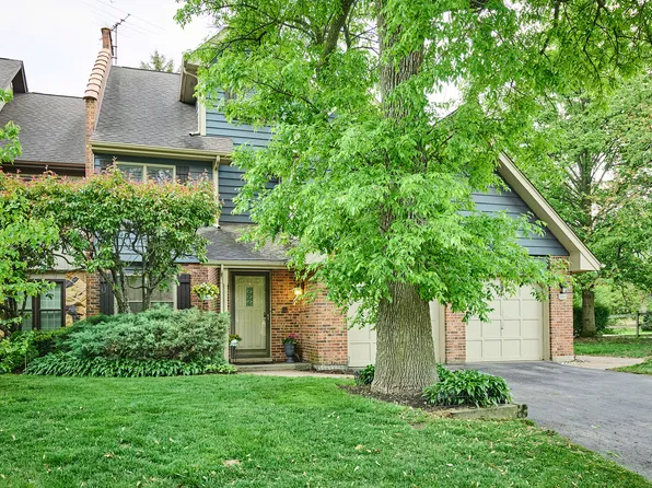 202 Country Ln #202, Des Plaines, IL 60016