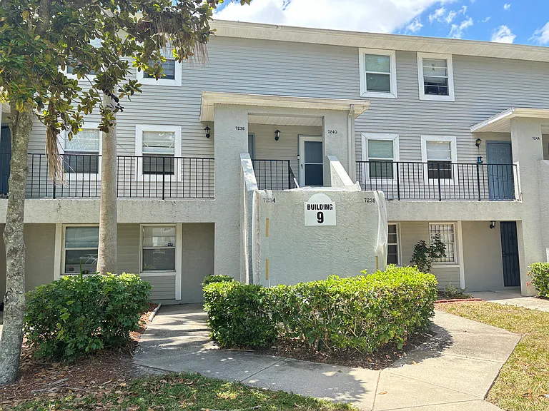 7234 E Bank Dr — Photo 1
