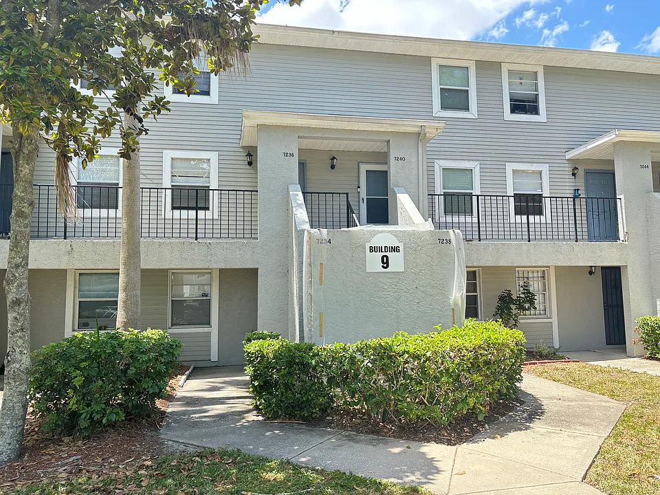 7234 E Bank Dr