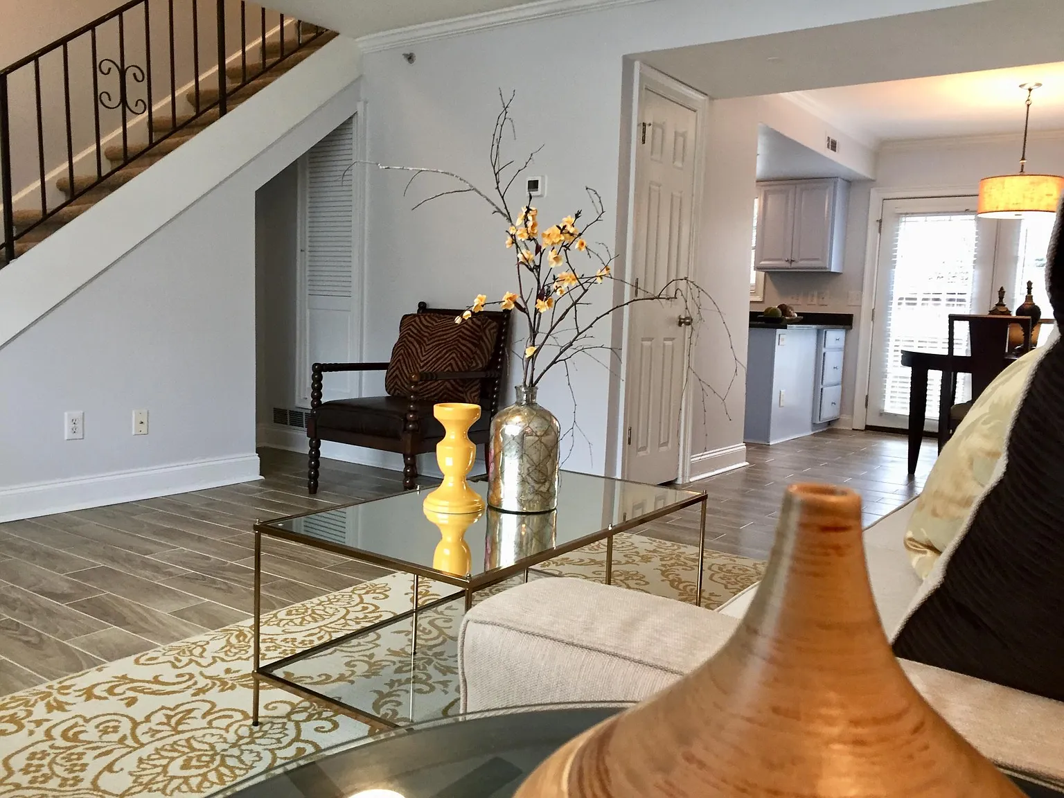 32 Villa Ct SE — Photo 2
