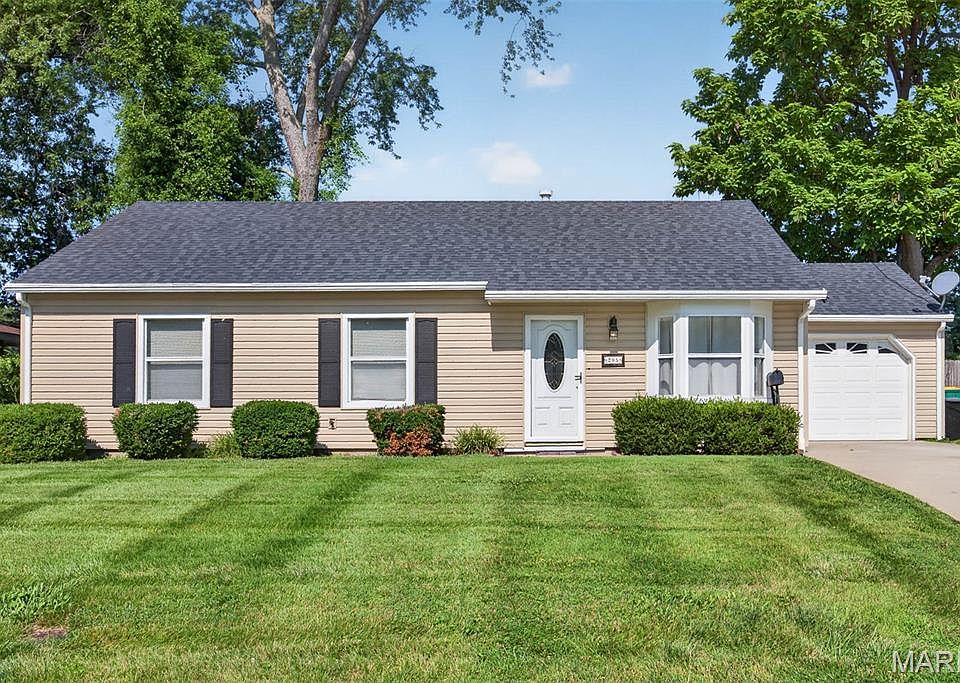 1st image of 205 Wellesley Dr