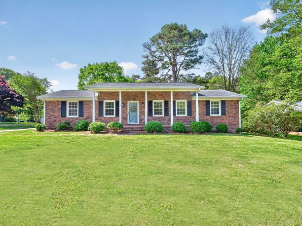 113 Peach Valley Dr, Spartanburg, SC 29303