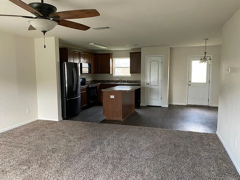 2308 Bee Hive Dr — Photo 4