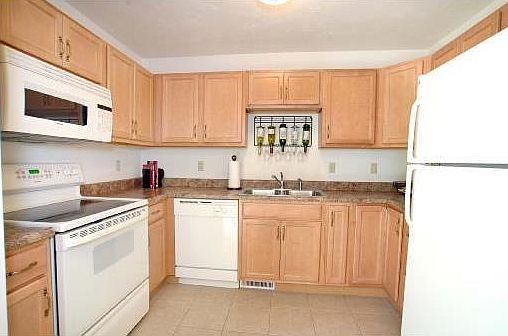 4th image of 634 Donavin Dr