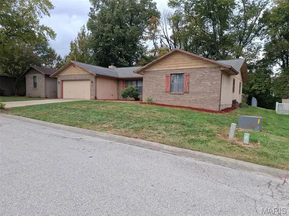 109 Meadowbruck Ln, Shiloh, IL 62221