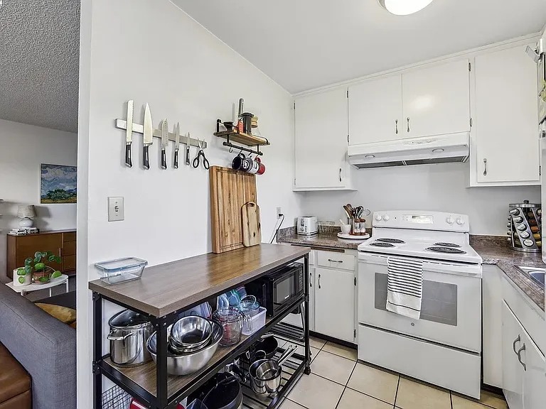 5722 Jefferson Ave #5728 — Photo 6