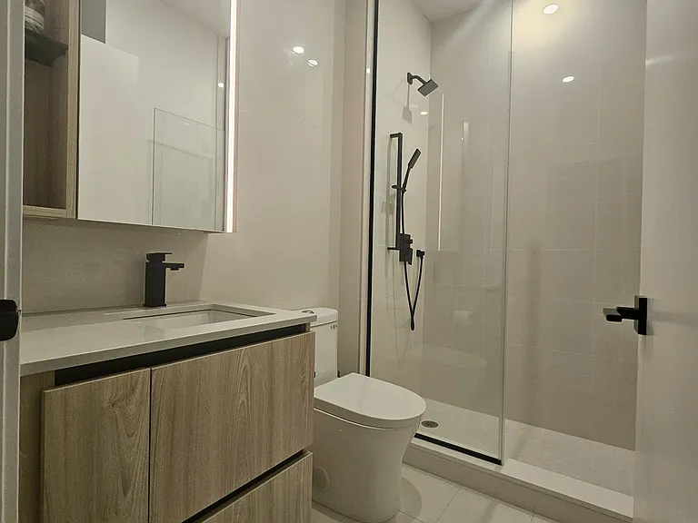 699 Sheppard Ave E #105 — Photo 6