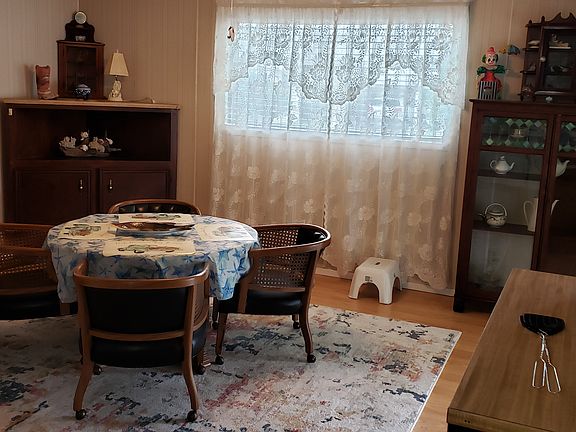 4th image of 805 E Palmera Dr
