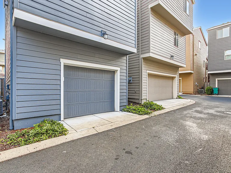 14060 SW Compass Dr — Photo 5