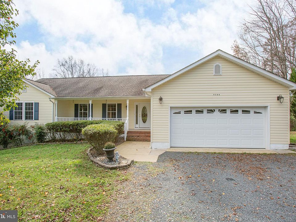1st image of 9506 Robert E Lee Dr