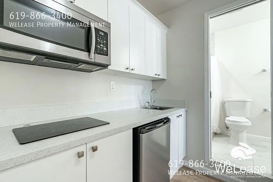 Comfort and convenience with this 1 bed 1 bath! — Photo 2