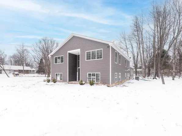 32844 Winther St, Paw Paw, MI 49079