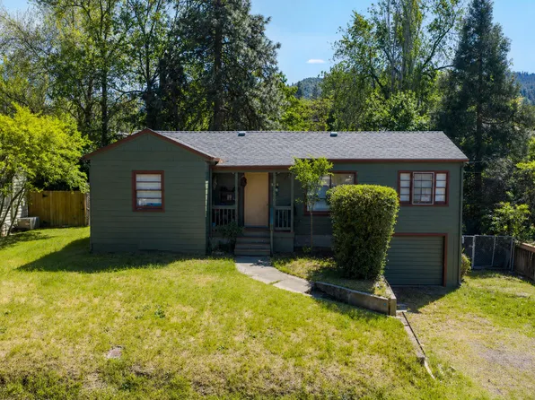 1628 Parker St, Ashland, OR 97520