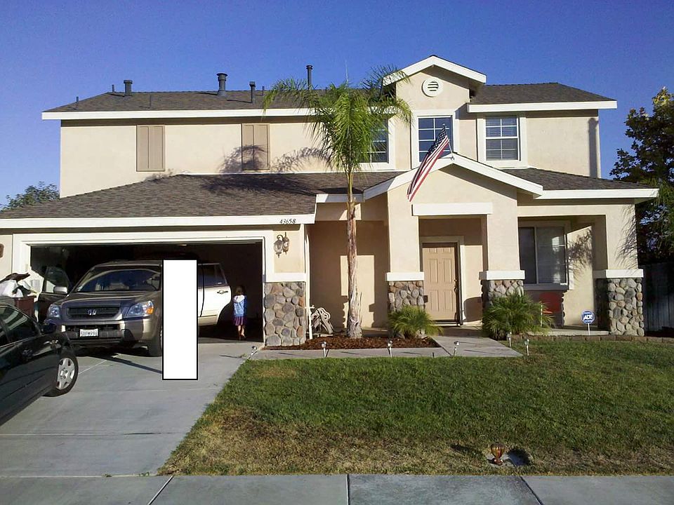 1st image of 43658 Savannah Way