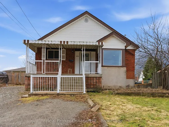 880 Lawrence Rd, Hamilton, ON L8K 2A3