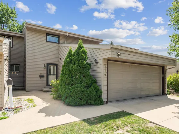 914 Prairie Meadow Ct, Waterloo, IA 50701