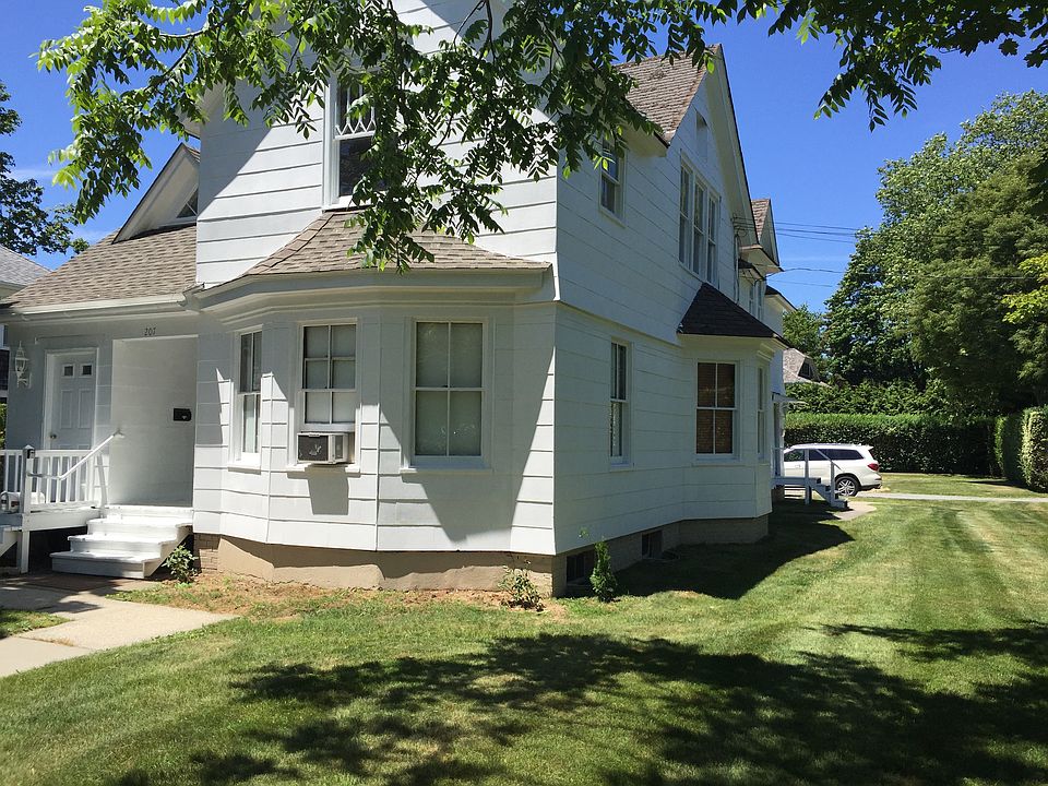 1st image of 107 Lewis Street # Fl 1
