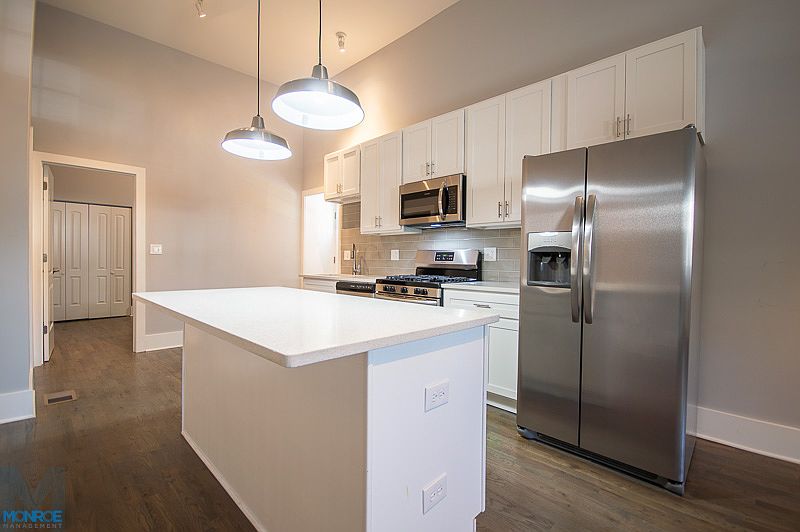 1711 South Carpenter Street Kitchen Photo