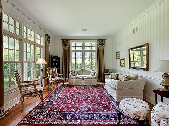 3rd image of 2025 Swainwood Dr