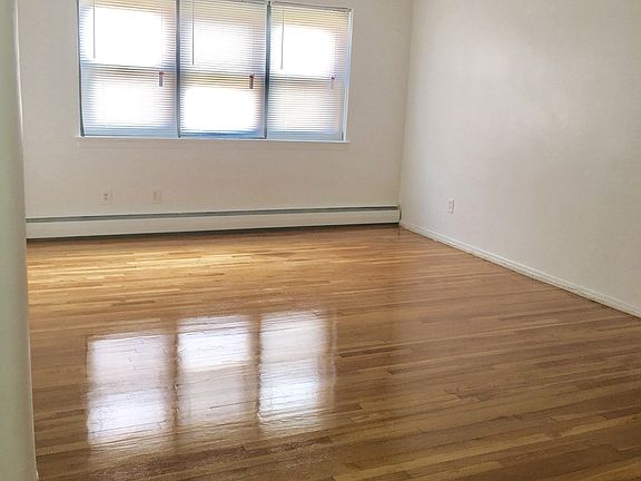 5th image of 249 Prospect St APT 5B