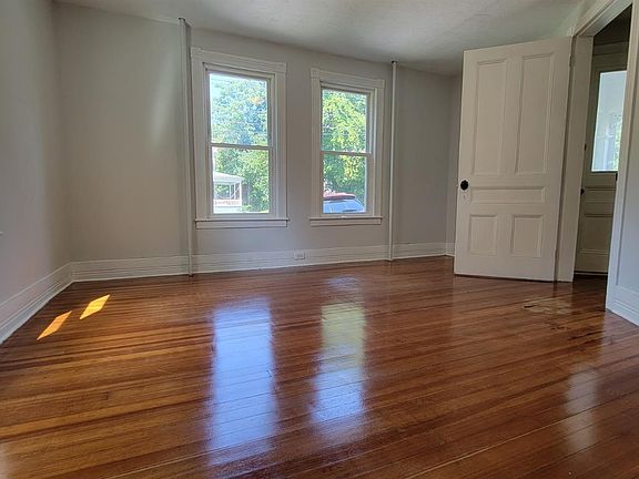 5th image of 4A Fairview Ave
