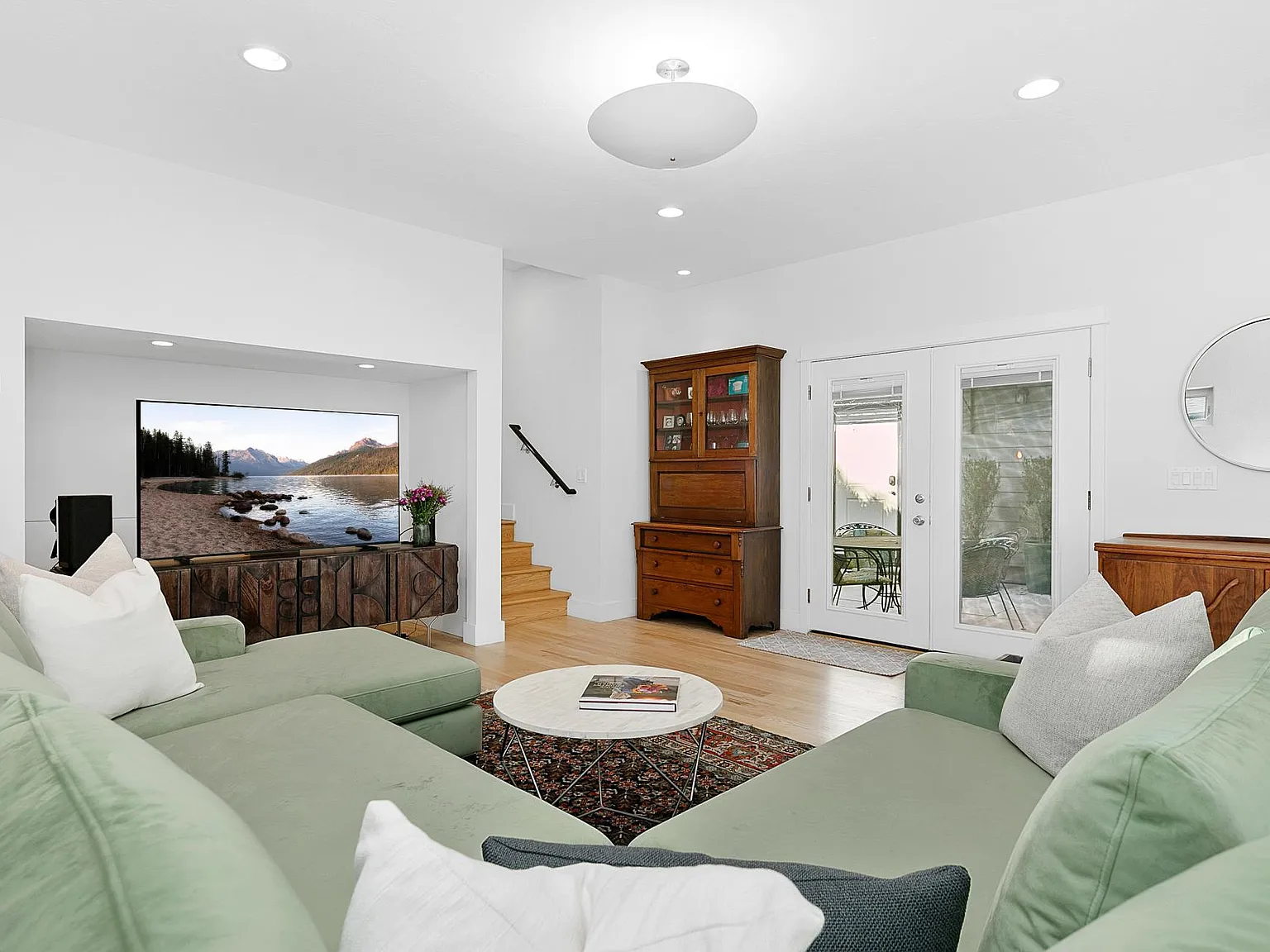 3 bed, 1613 sqft, $3,000 — Photo 4
