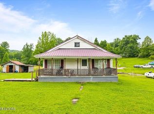 982 Little White Oak Rd, Duff, TN 37729