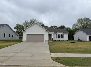 139 Oakfield Trace Dr, Four Oaks, NC 27524