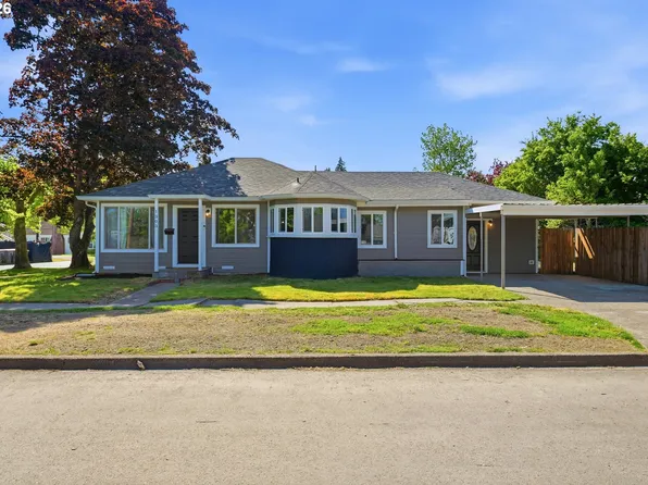 1303 NE Logan St, McMinnville, OR 97128