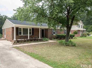 3237 Huntleigh Dr, Raleigh, NC 27604