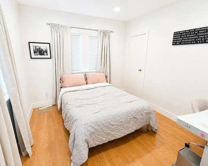 2703 Obama Blvd — Photo 14