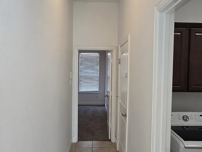 624 Calliopsis St — Photo 32
