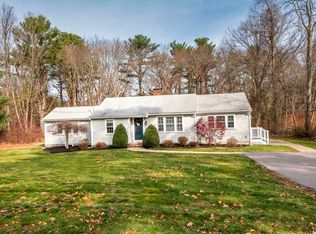 250 1st Parish Rd, Scituate, MA 02066