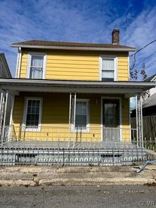 40 W Ridge St, Summit Hill, PA, 18250