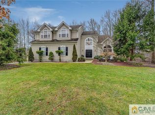 15 Kerr Ln, Matawan, NJ 07747