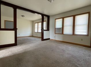 922 Caledonia St, La Crosse, WI 54603