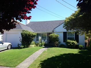 2740 37th Ave SW, Seattle, WA 98126